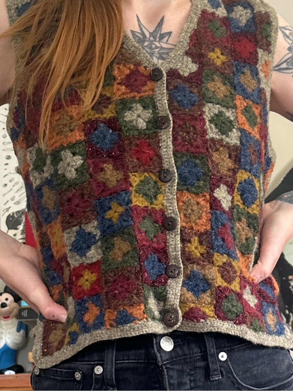 VINTAGE GRANNY SQUARE SWEATER VEST